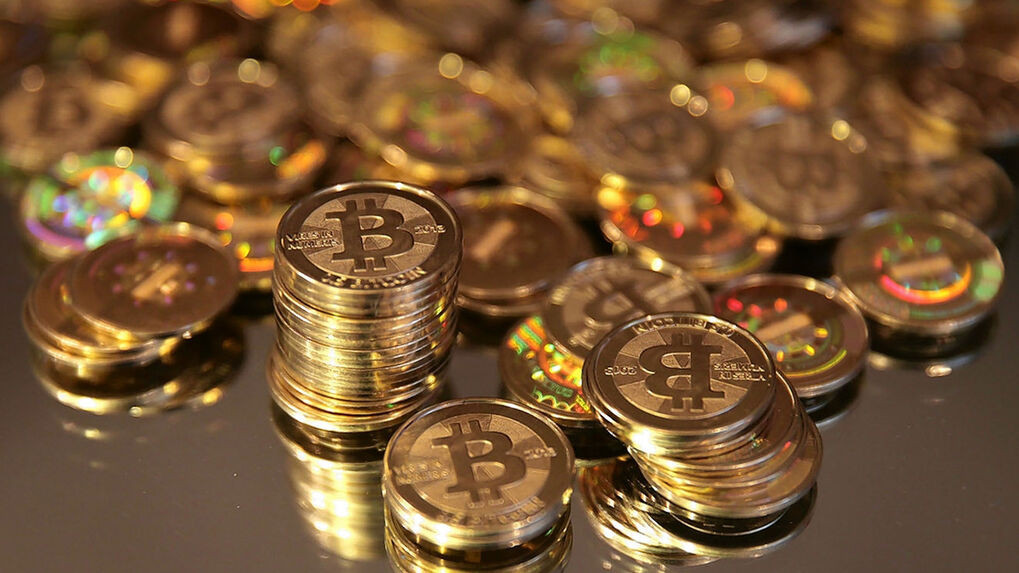 El 'bitcoin' cotiza cerca de los 54.000 dólares y marca un nuevo máximo histórico