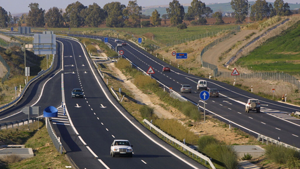 Bruselas presiona con los peajes en autovías: “En 2024 ya tiene que cobrarse”
