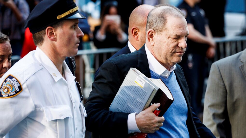 Harvey Weinstein, acusado en Reino Unido de dos cargos de agresión sexual