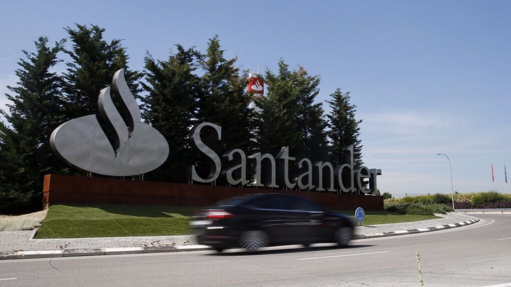 El Santander, condenado a pagar 1,7 millones a un cliente por acciones del Popular