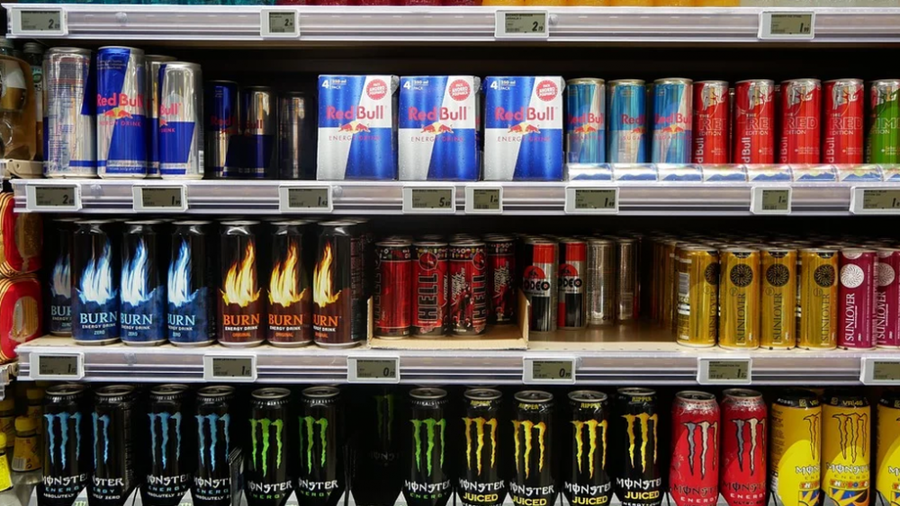 Monster supera a Red Bull como la bebida energética más vendida en España