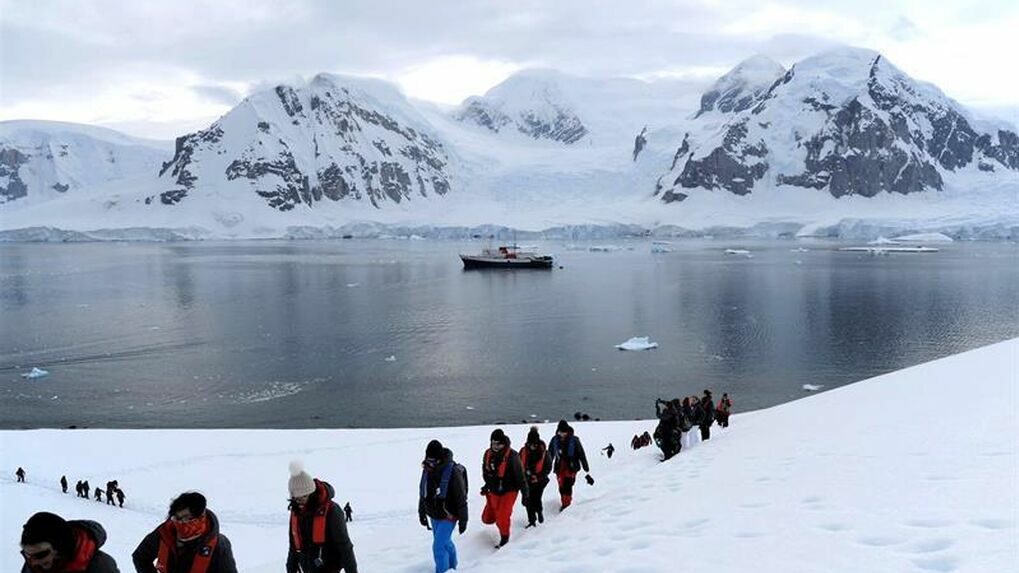 Ochenta líderes científicas en la Antártida