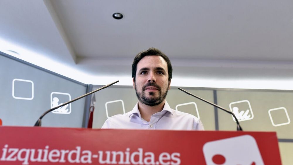 Garzón Se Reúne Con Sánchez: Iu Aceptaría Una Investidura Del Psoe 