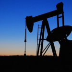 El petróleo recupera el precio de antes de la pandemia y supera los 60 dólares por barril