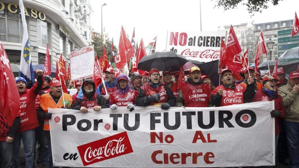 Miles de trabajadores de CocaCola piden la paralización del ERE y