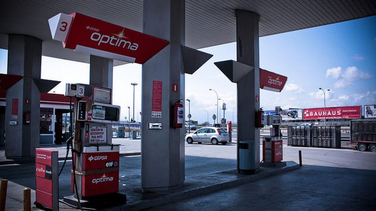 Una nueva franquicia de gasolineras promete vender el