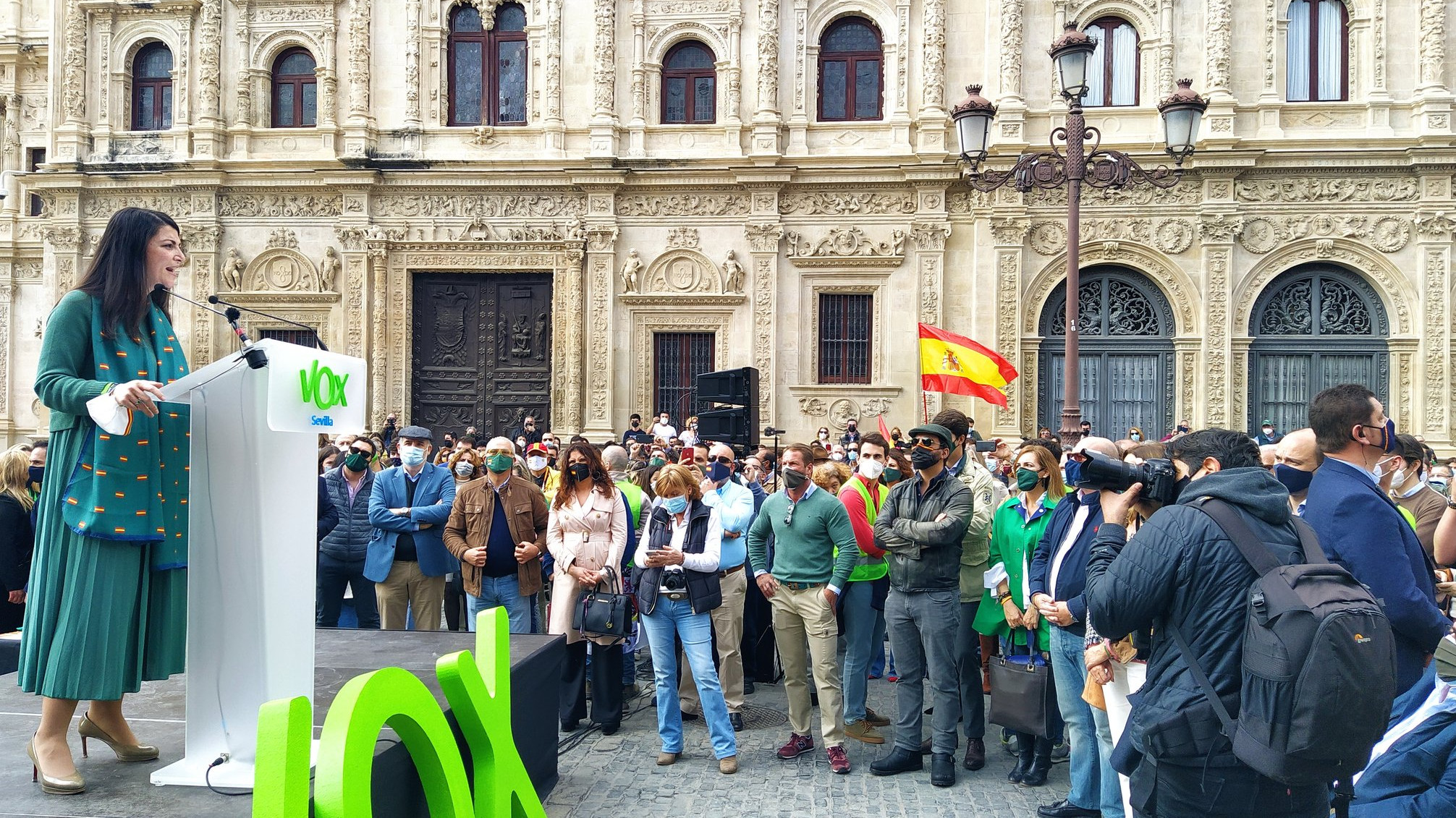 La 'tournée' de Macarena Olona en Andalucía dispara la alarma de una posible candidatura