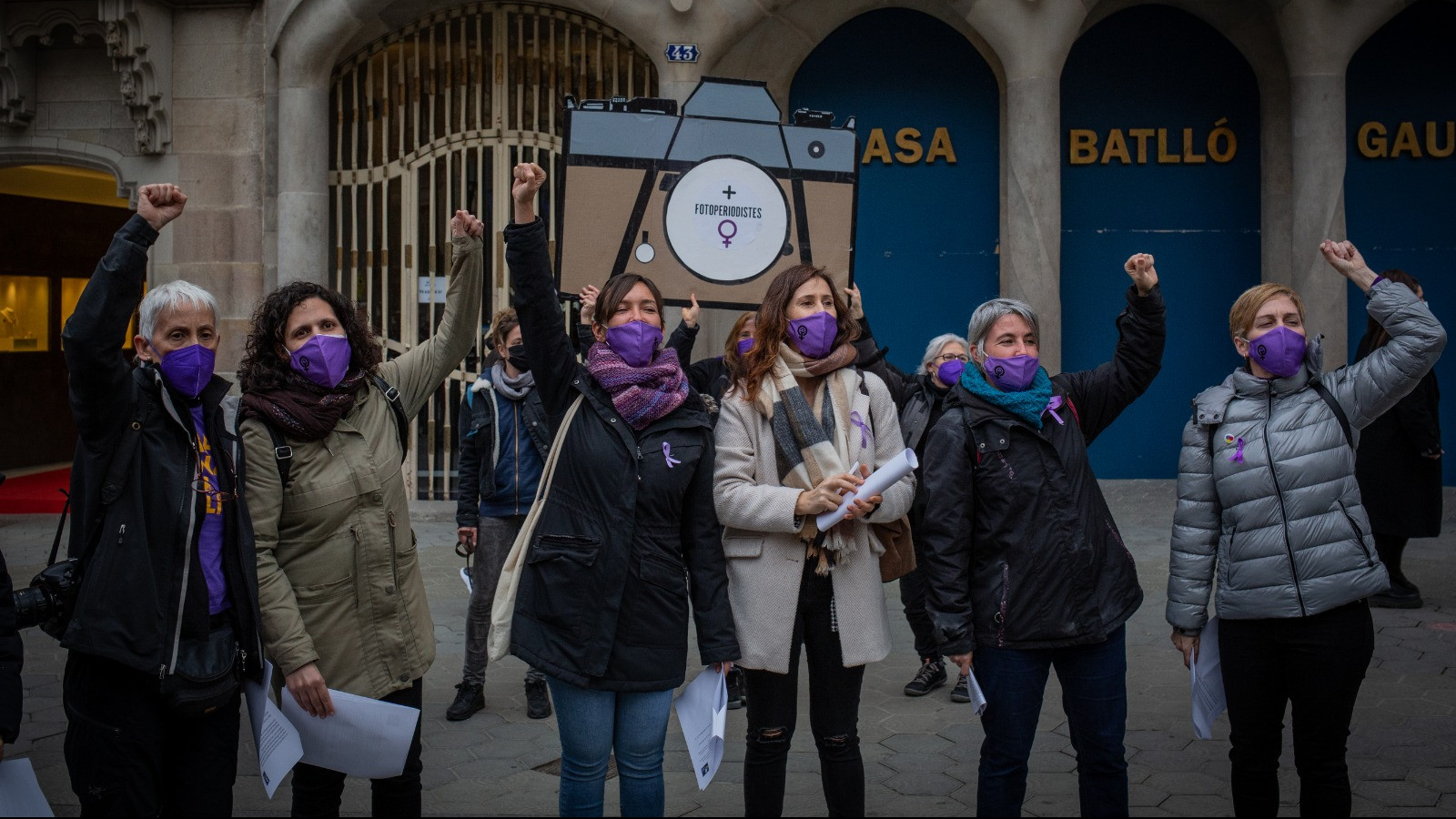 Concentración feminista por el 8-M en Barcelona