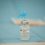 Un juzgado autoriza practicar una autopsia a la mujer fallecida que fue vacunada con AstraZeneca