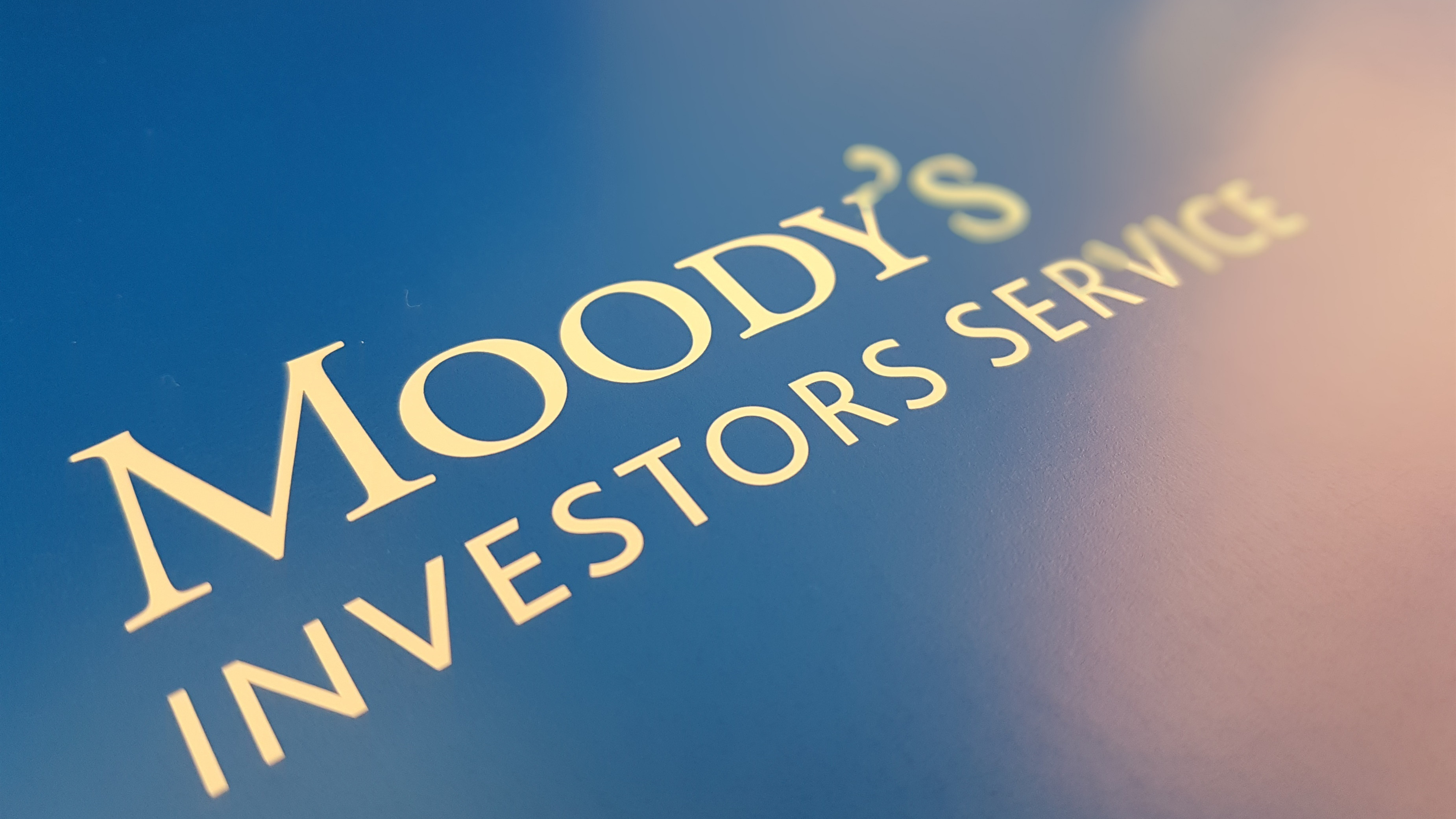 Moody's alerta de que la banca perdería unos 1.300 millones con las quitas de créditos ICO