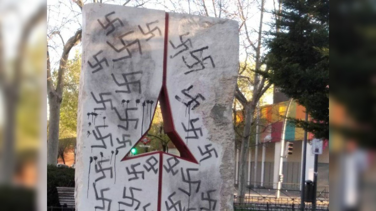 Vandalizan un monumento a las Brigadas Internacionales en Madrid con esvásticas nazis