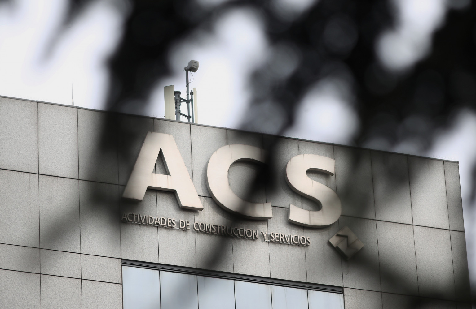 ACS ganó 7,5 millones con la OPA del capital riesgo sobre MásMóvil