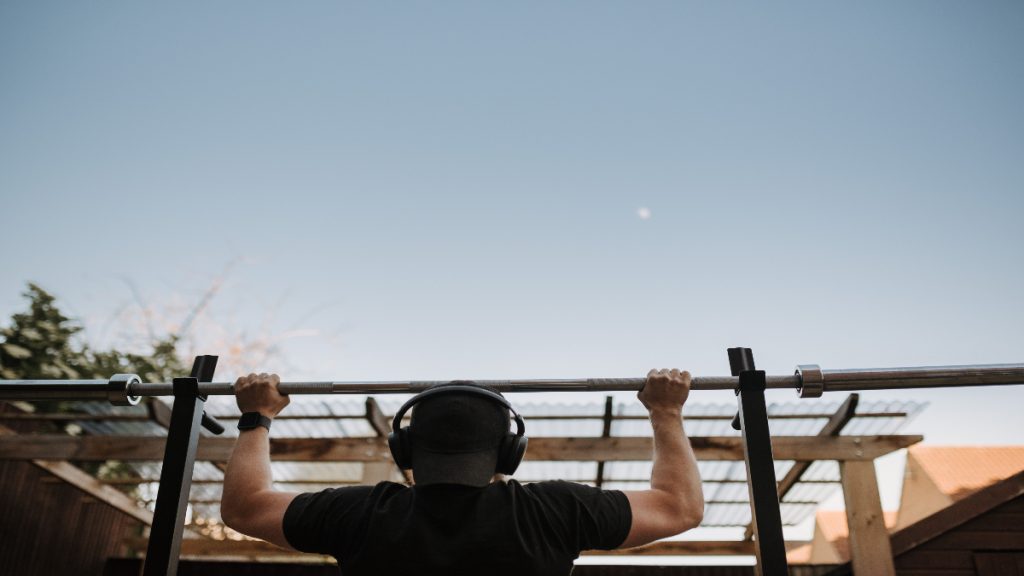 dominadas ejercicio deporte gimnasia