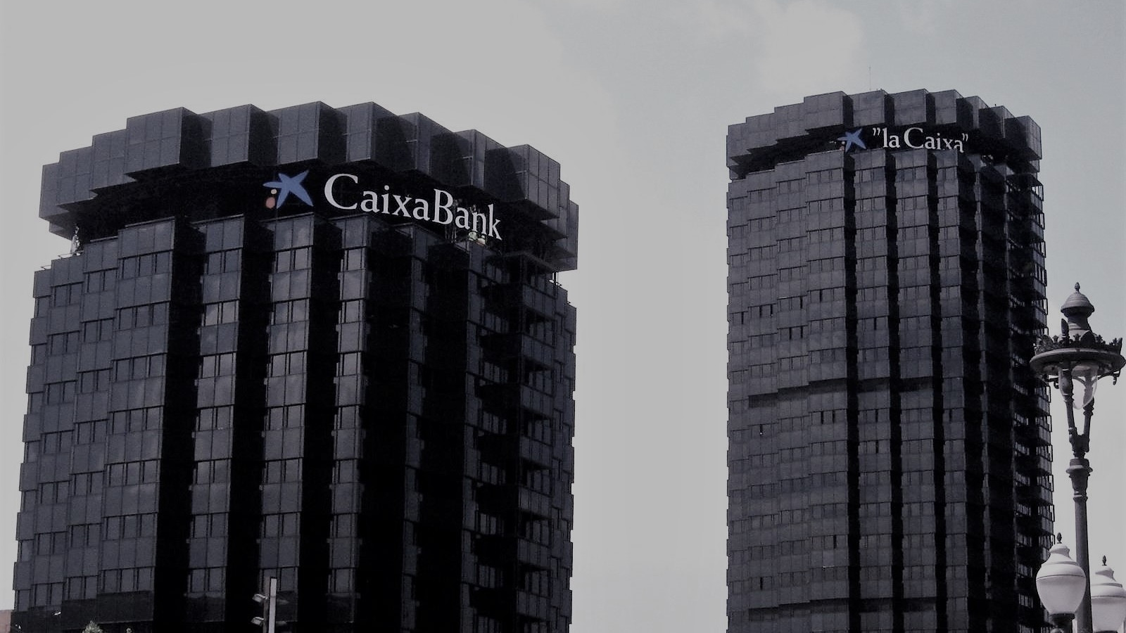 Fusión Caixa - Bankia: De KIO a las torres negras de Diagonal, las