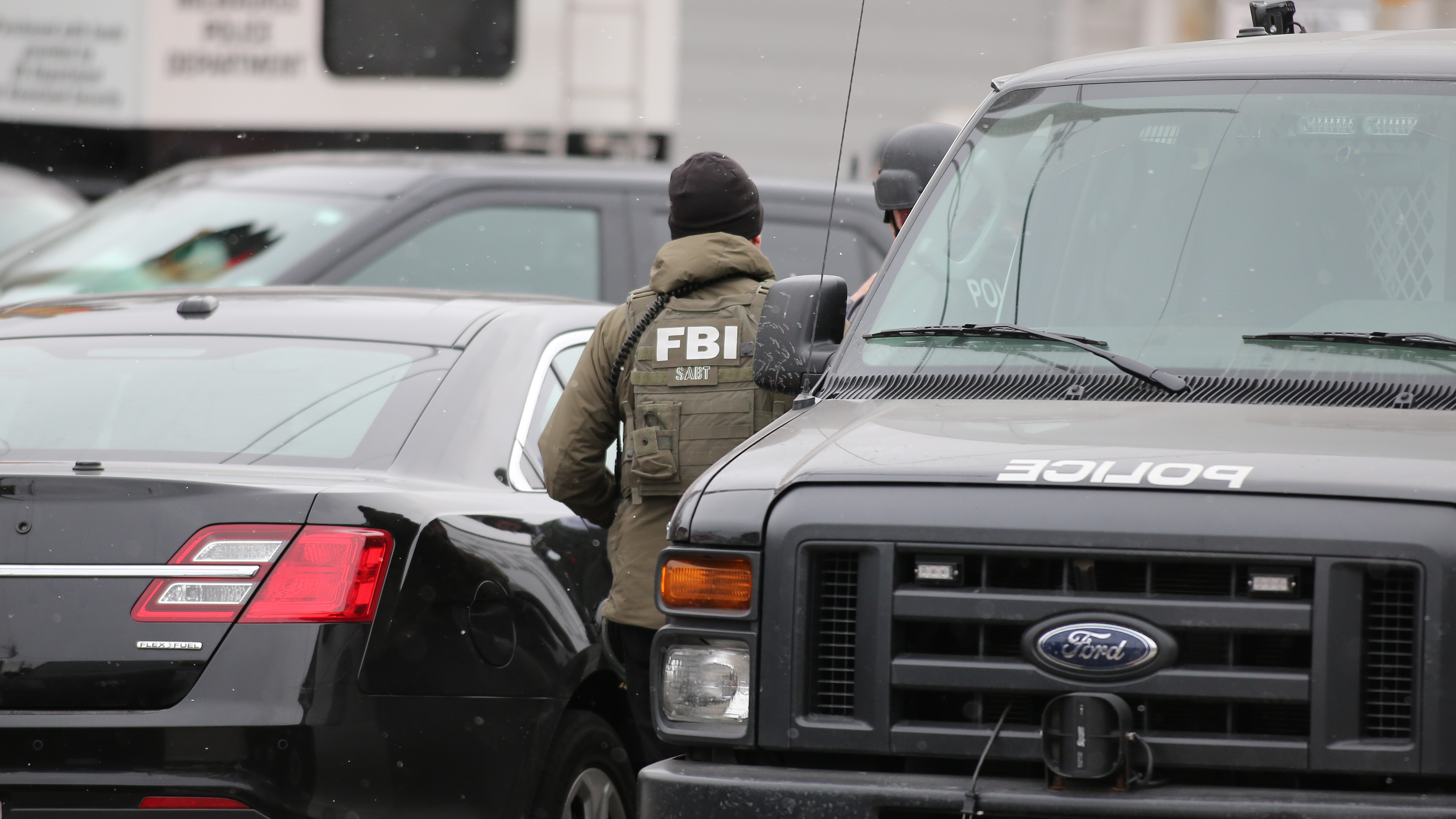 Agentes del FBI disparan a un intruso que trataba de entrar a la sede de la CIA