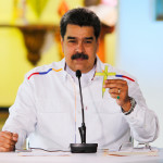 Maduro acusa a Guaidó de querer negociar porque está "aislado y derrotado"