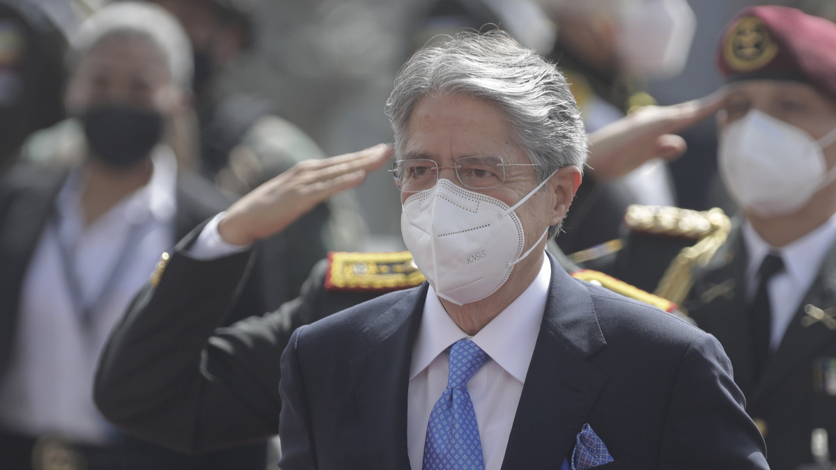 El conservador Guillermo Lasso jura como presidente de Ecuador