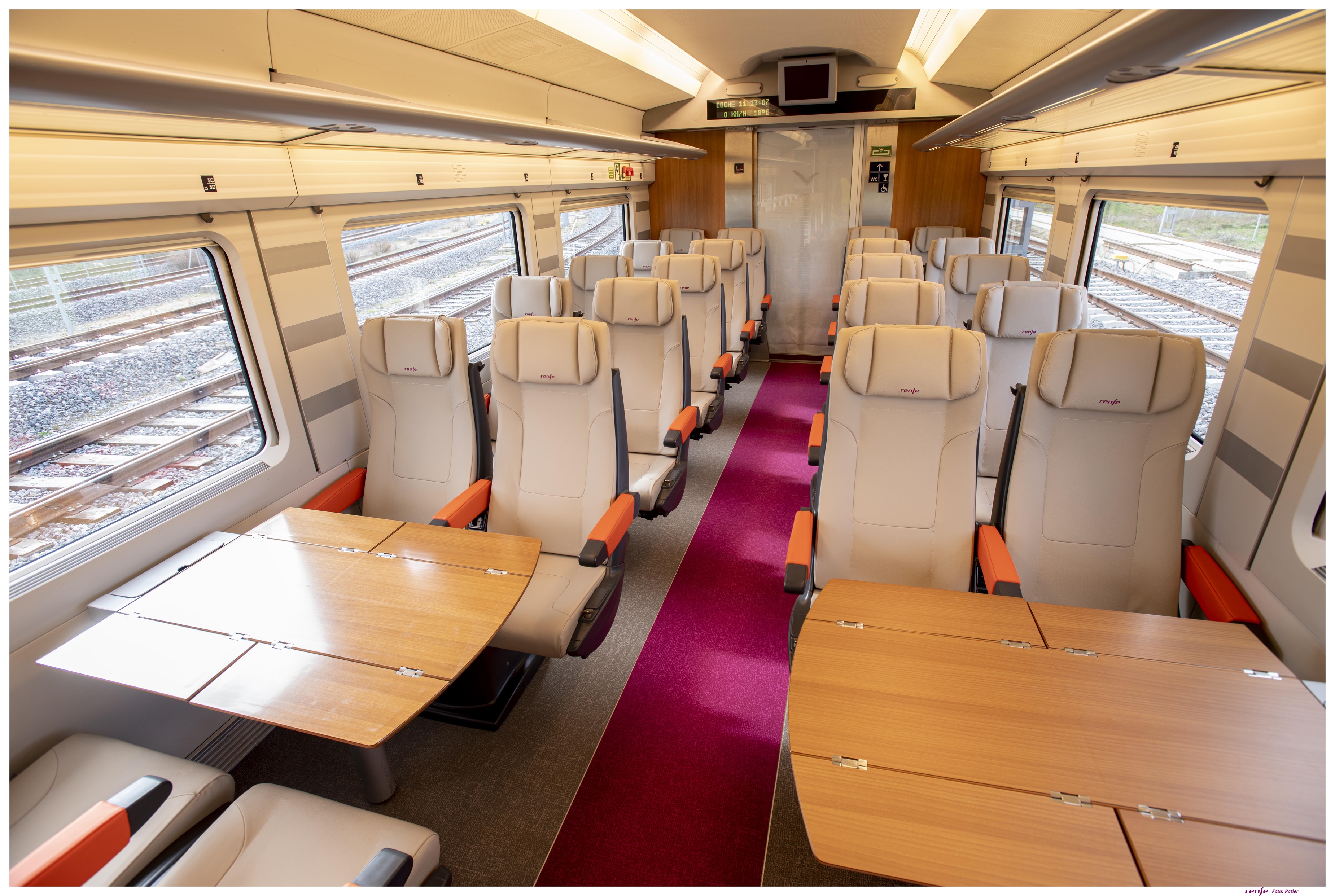 Renfe adjudica a Ferrovial el contrato de servicios a bordo durante cinco años por 272 millones de euros