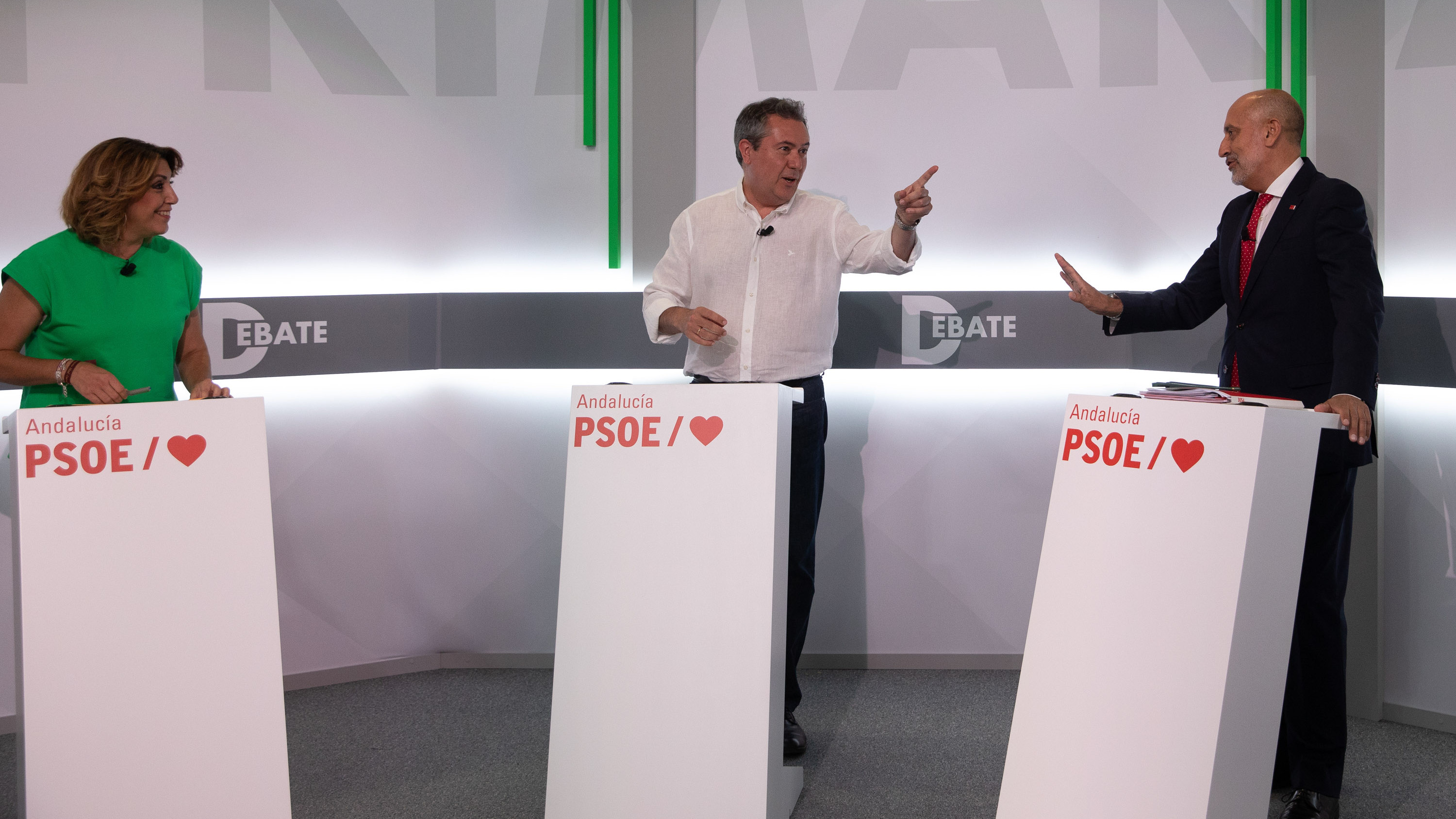Espadas reprocha a Díaz "no escuchar" a colectivos que se alejaron del PSOE-A en 2018
