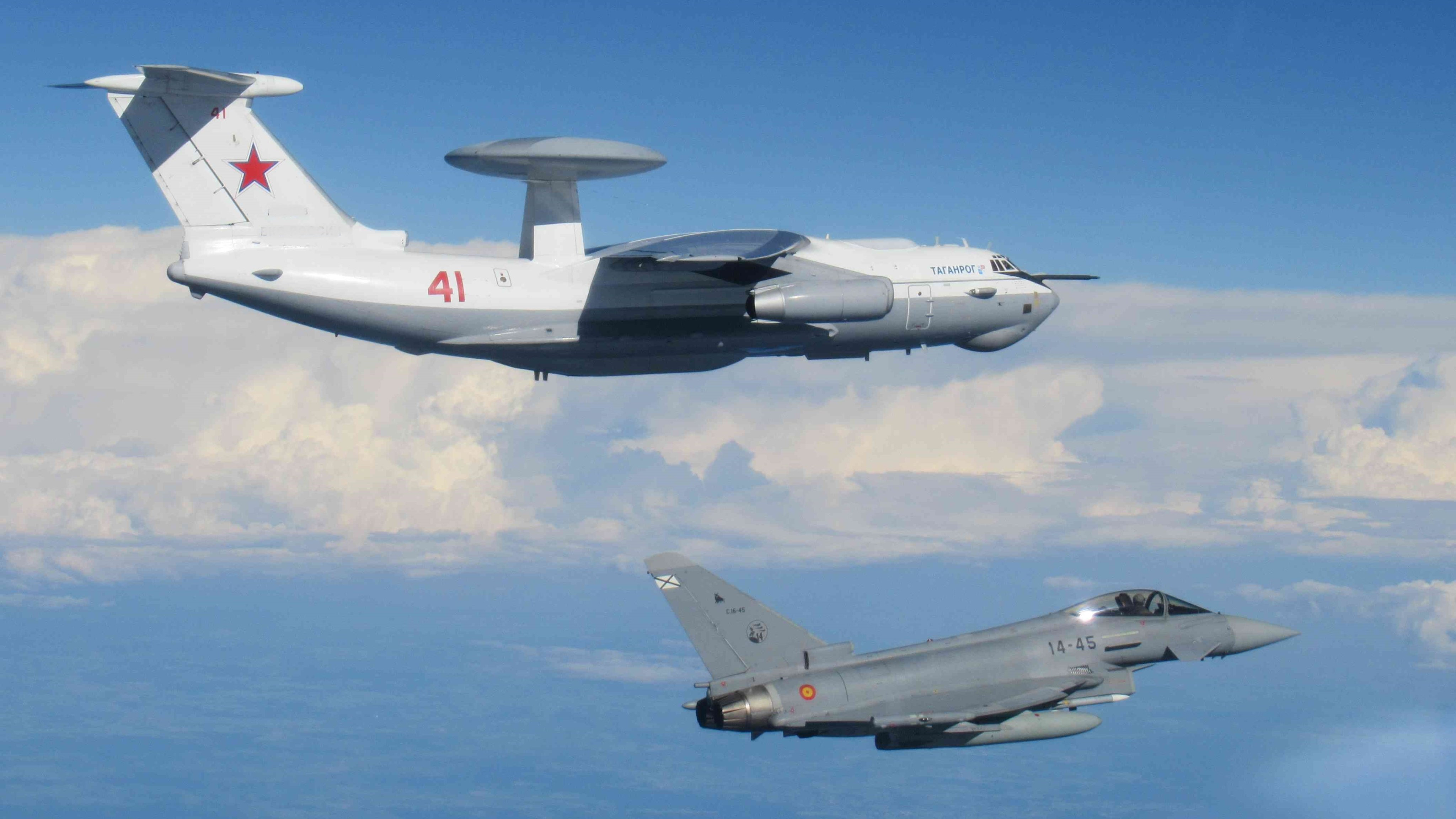 Cazas españoles interceptan un avión ruso que cruzaba los países bálticos sin permiso