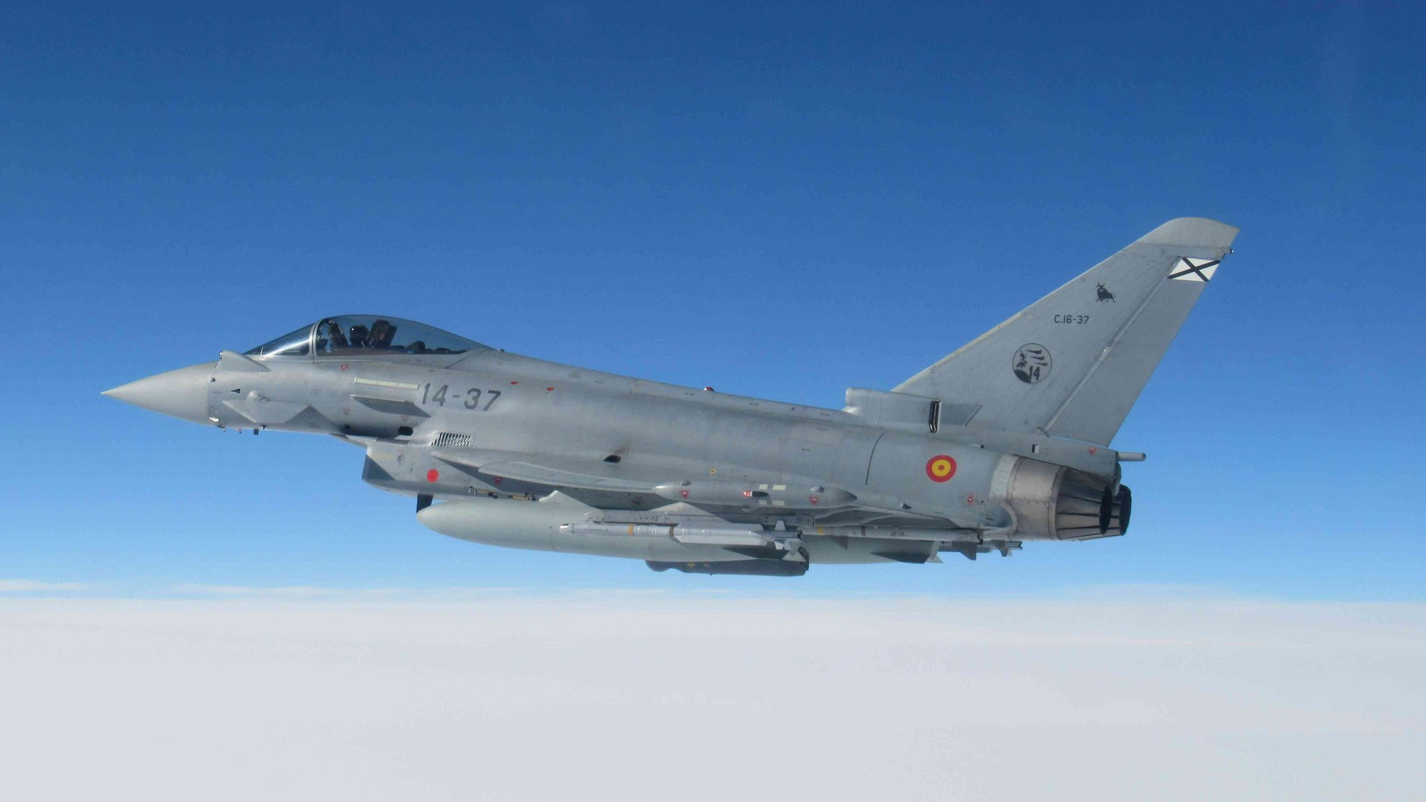 Cazas españoles interceptan un avión ruso que volaba el espacio aéreo báltico sin permiso