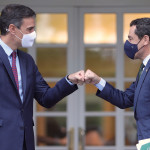 Moreno traslada a Sánchez que no adelantará elecciones en Andalucía "salvo que me sienta acorralado"
