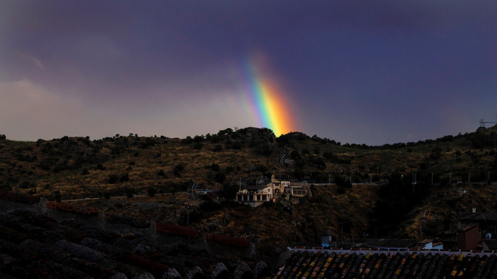 Cielos nubosos en el norte y el sureste y temperaturas sin cambios