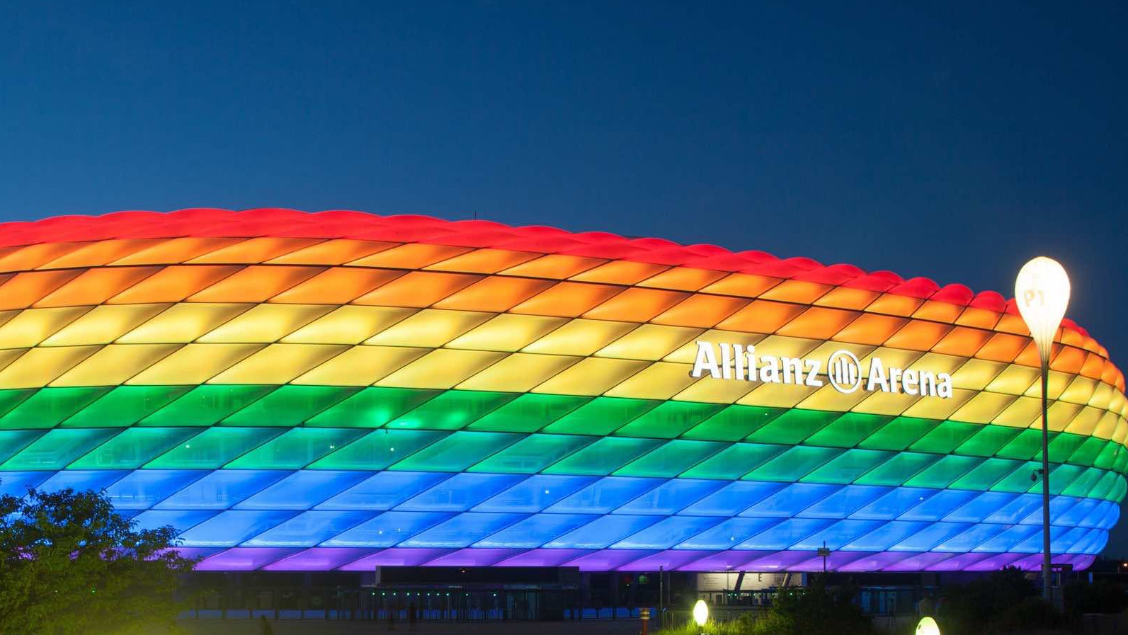 La UEFA prohíbe iluminar el estadio de Múnich con la bandera LGTBI en el Alemania-Hungría