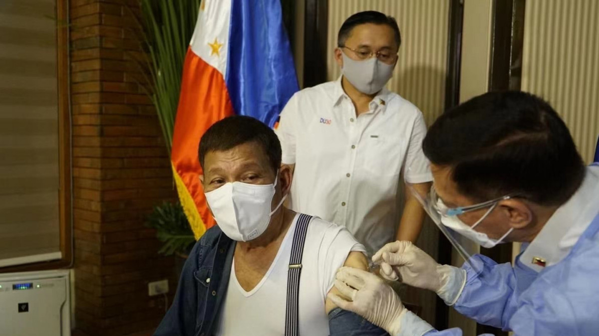 Filipinas amenaza con encarcelar a quien rechace vacunarse contra la covid