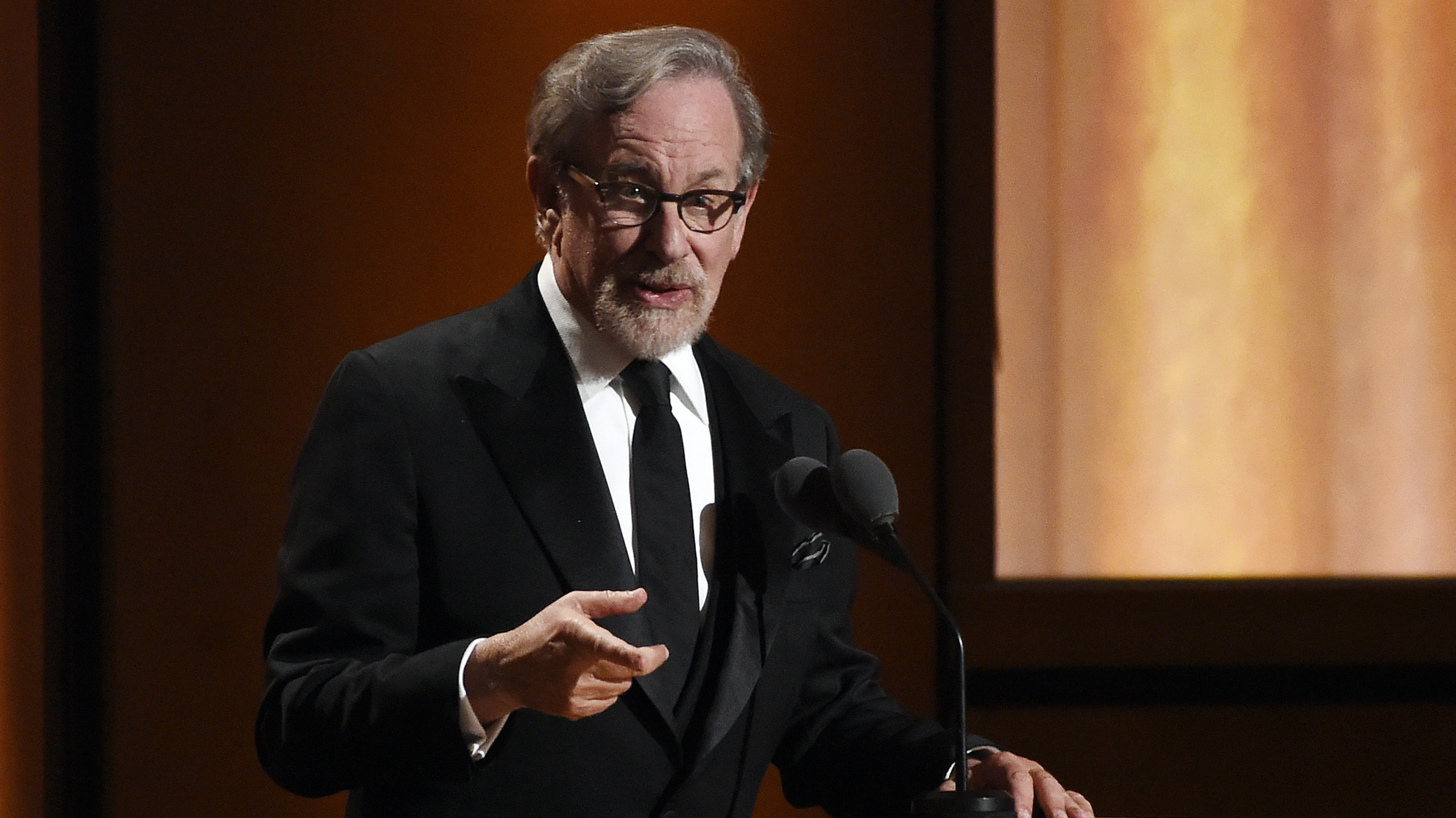 Steven Spielberg y Netflix firman un acuerdo para producir varias películas al año