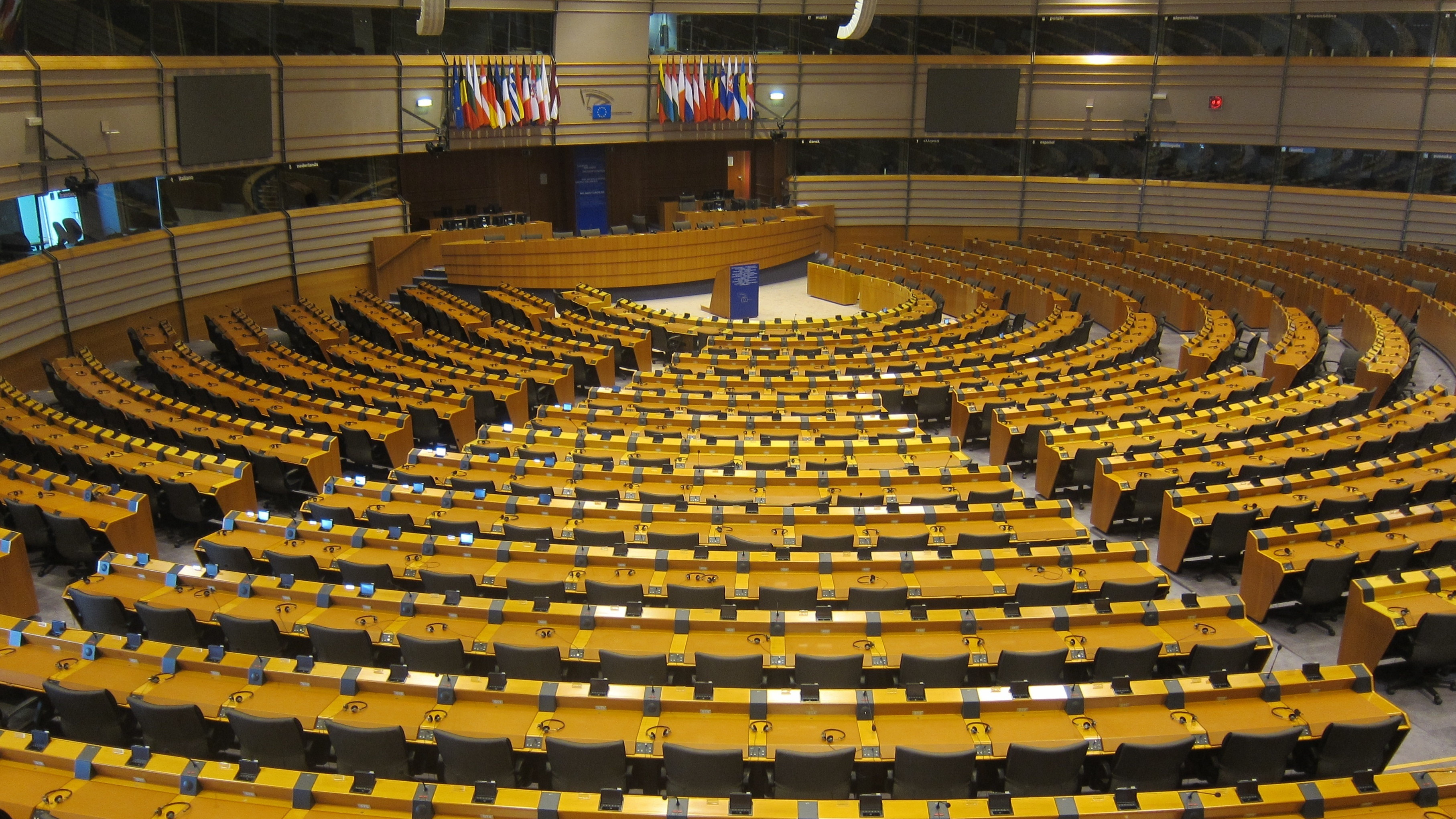 La Eurocámara pide a Bruselas que vigile si la reforma del CGPJ se ajusta al derecho