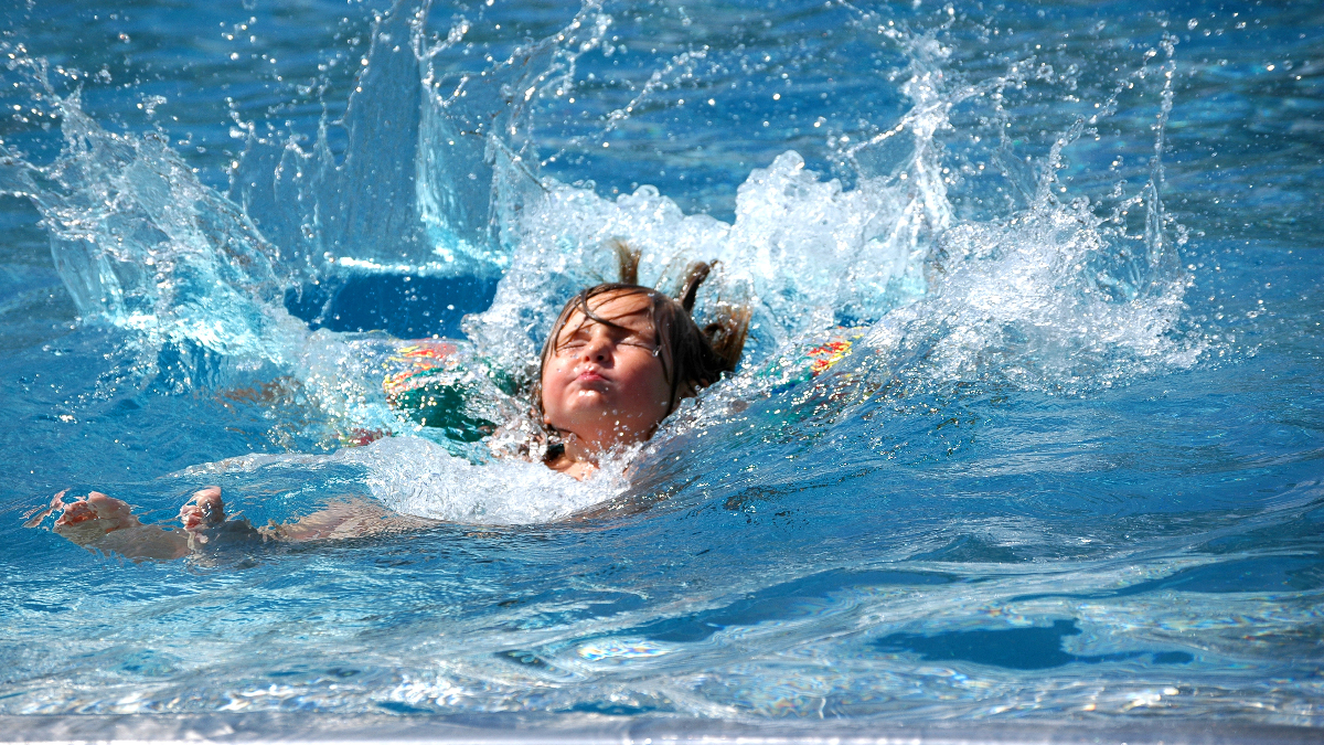 oidos sacar agua otitis externa nadador