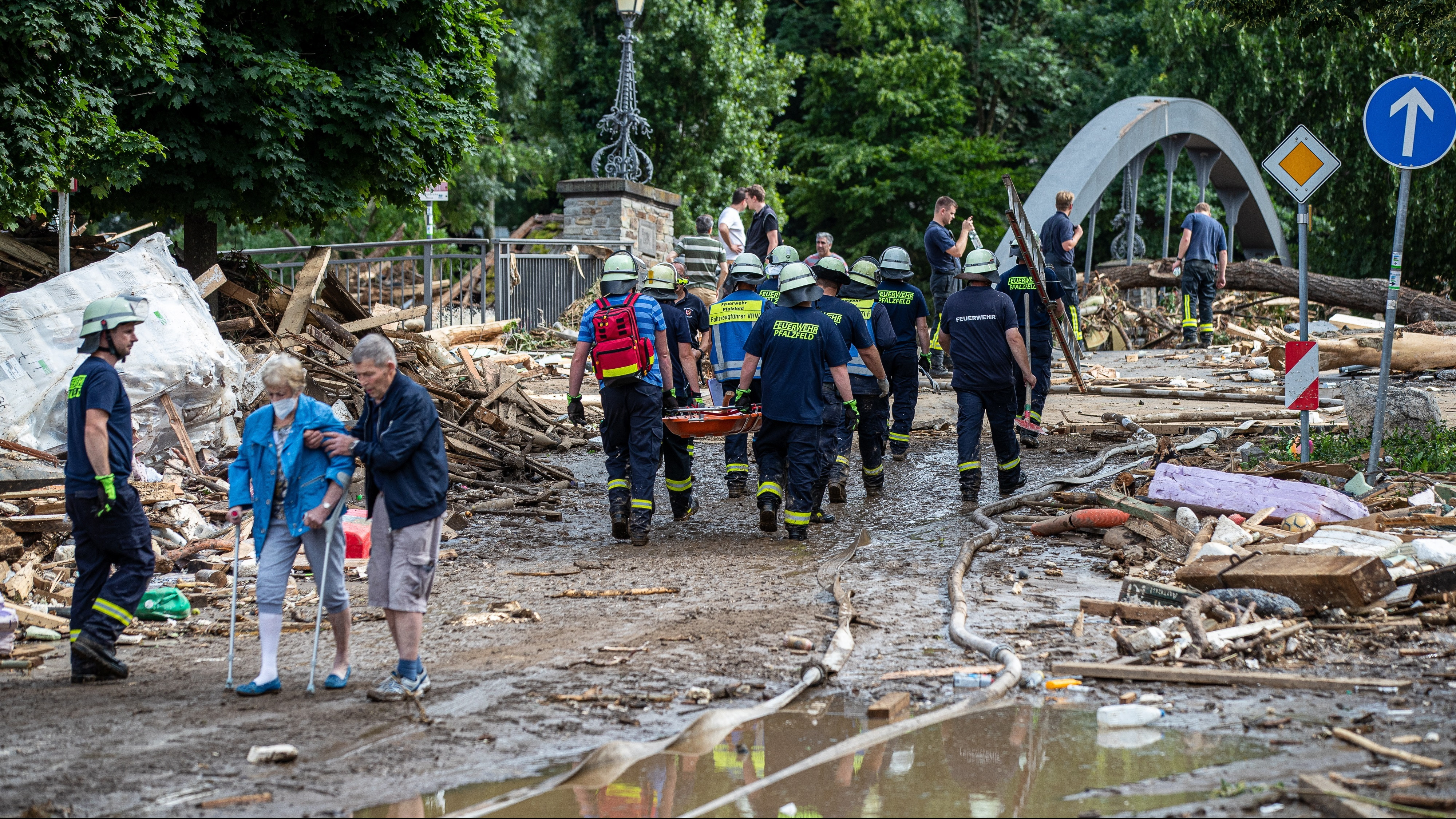 Aumenta a 58 el balance de víctimas mortales tras las fuertes inundaciones en Alemania