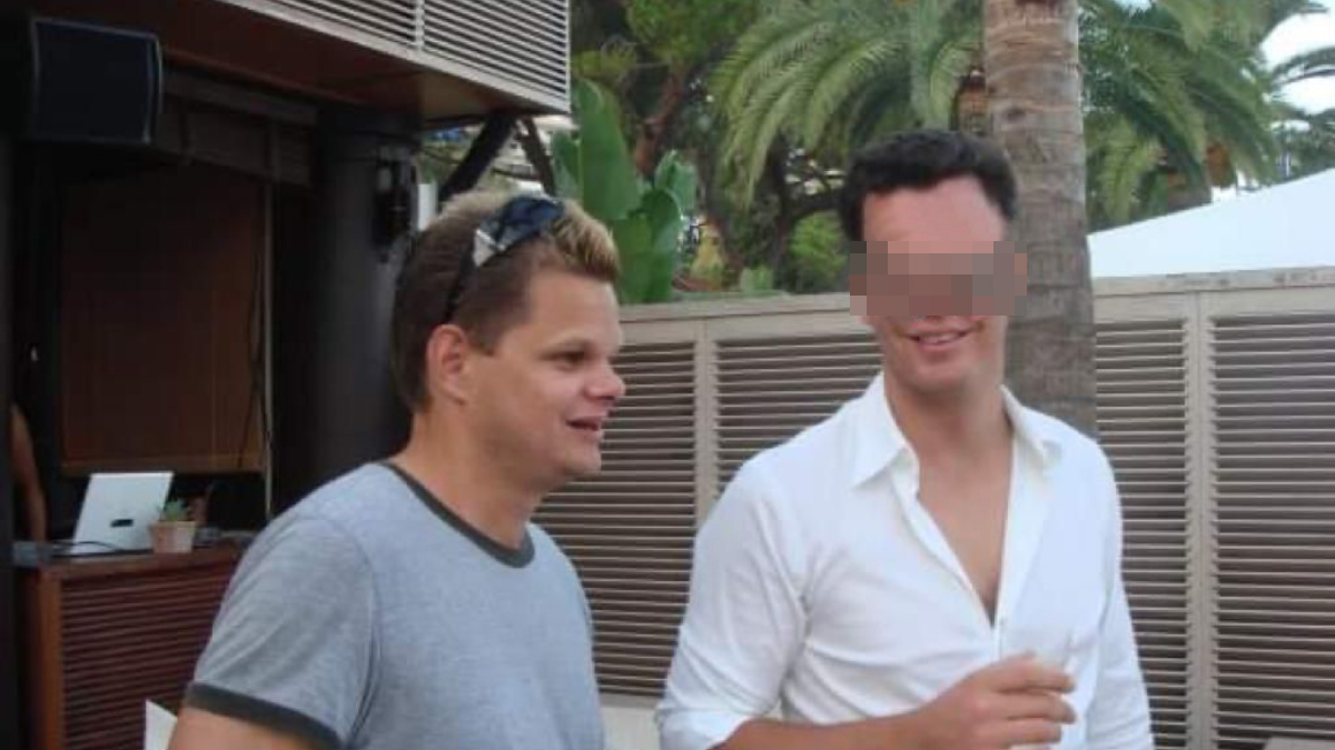 El hijastro de la alcaldesa de Marbella, Joakim Broberg, a la izquierda de la imagen, en una imagen de archivo