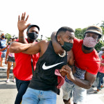 Los detenidos en Cuba ascienden a 450