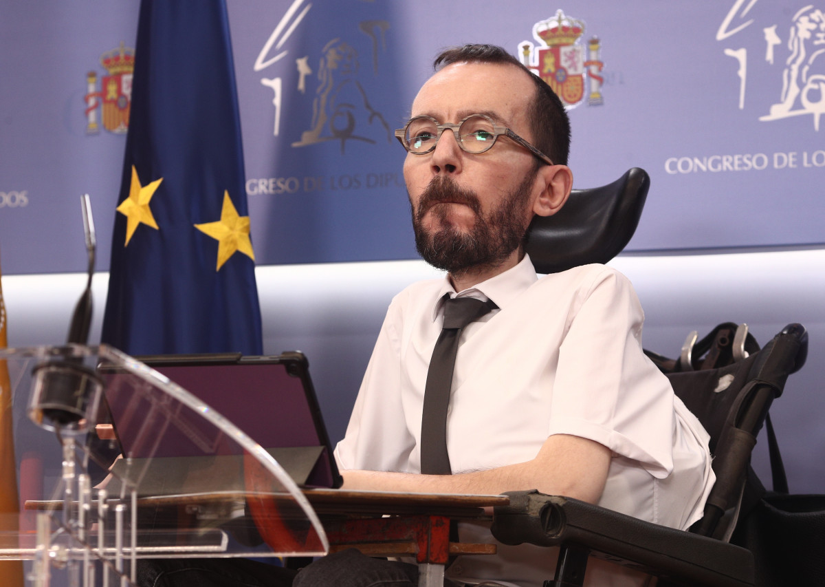 El juez limita al presunto desvío de 30.000 euros la causa de la Caja de Solidaridad de Podemos