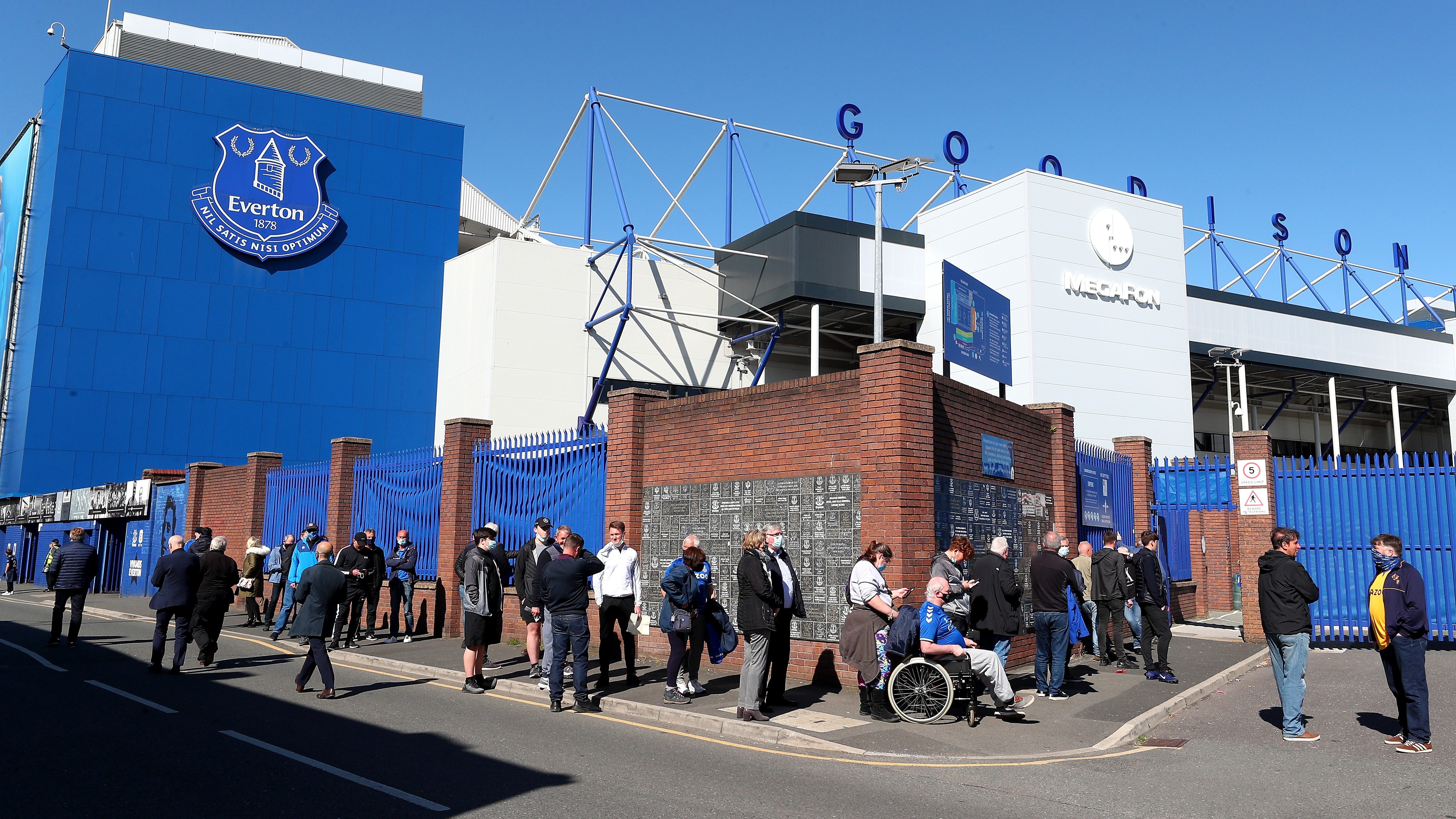 Un futbolista del Everton, detenido por un presunto caso de delitos sexuales contra menores