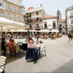 Galicia limita las reuniones a seis personas en interior y a 10 en exterior