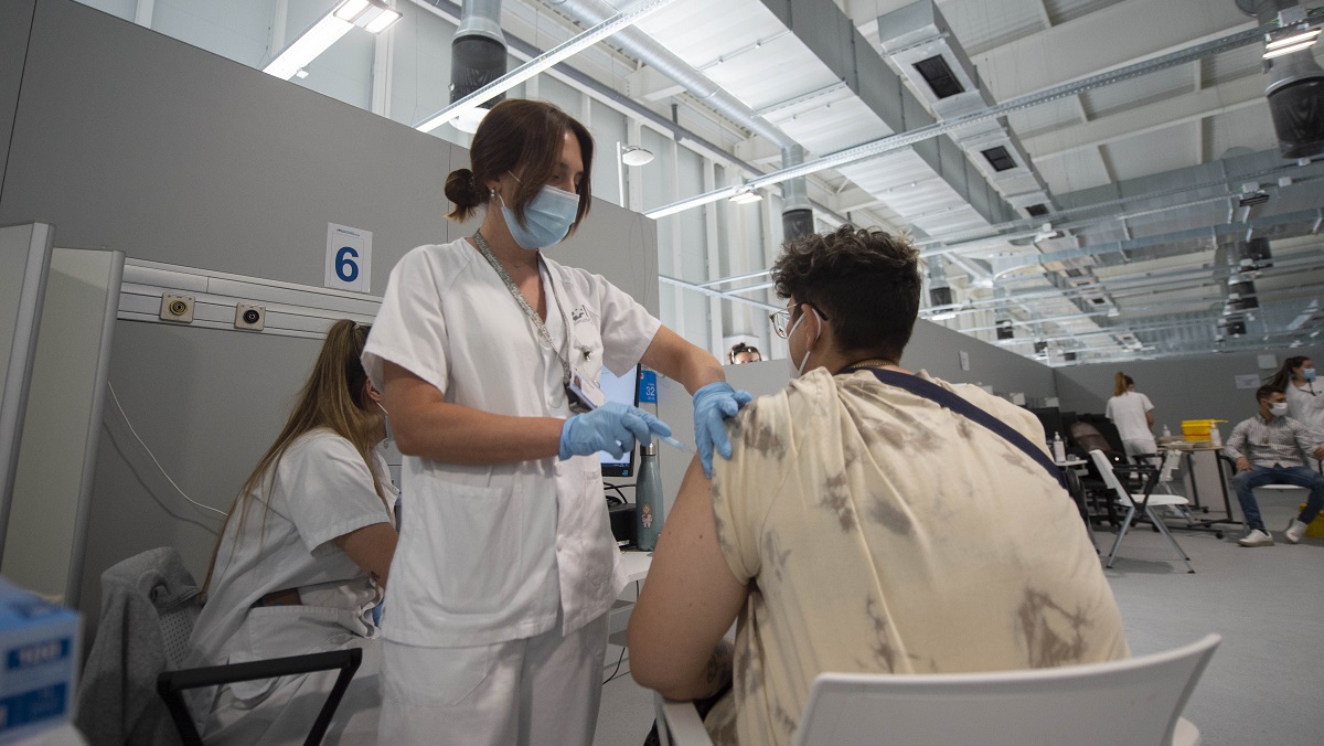España supera los 25 millones de inmunizados contra el coronavirus