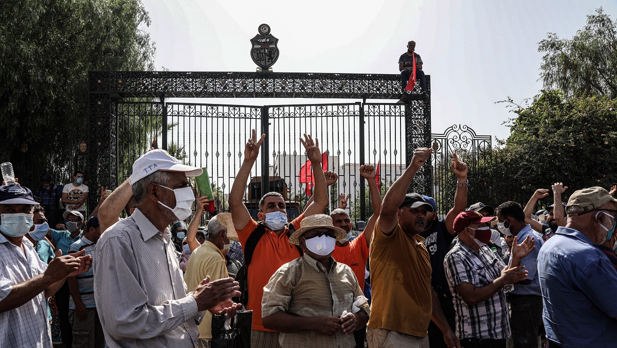La justicia de Túnez abre una investigación contra miembros de la oposición