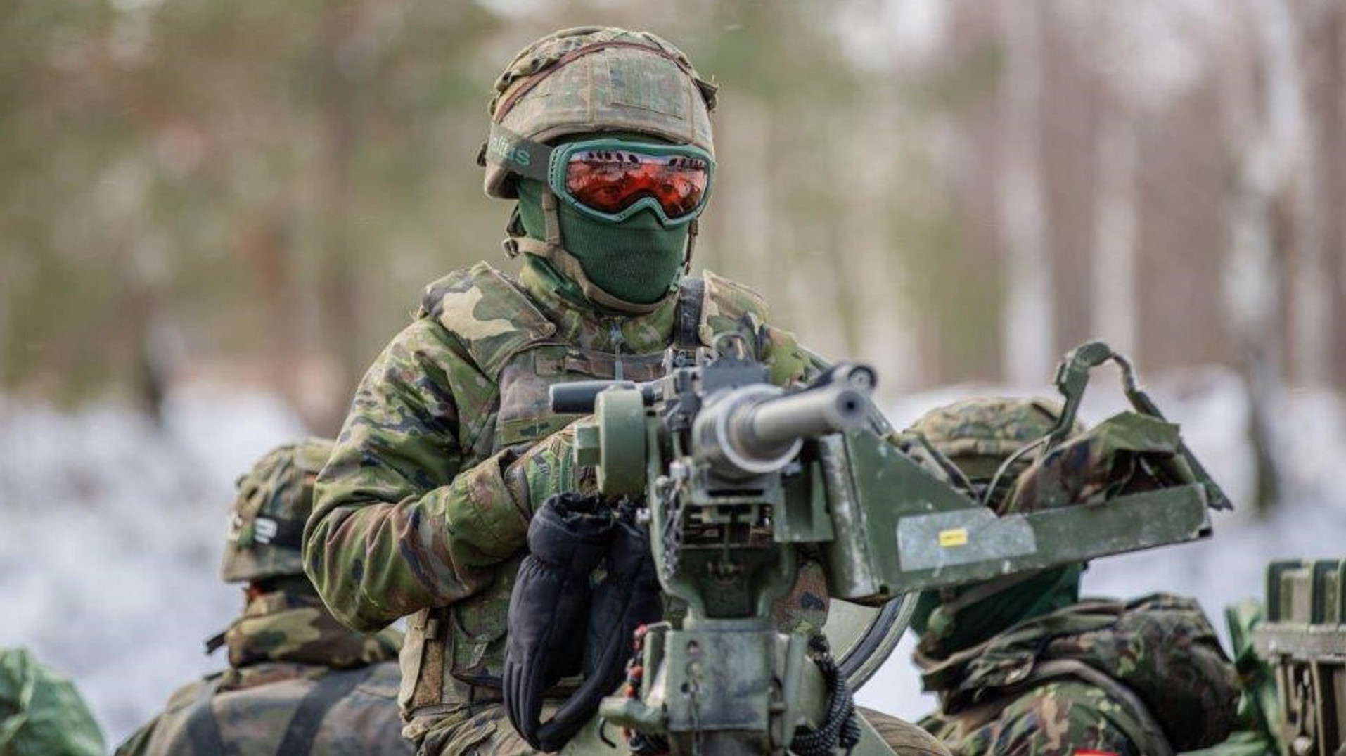 Militar español en su despliegue en Letonia, en la frontera con Rusia