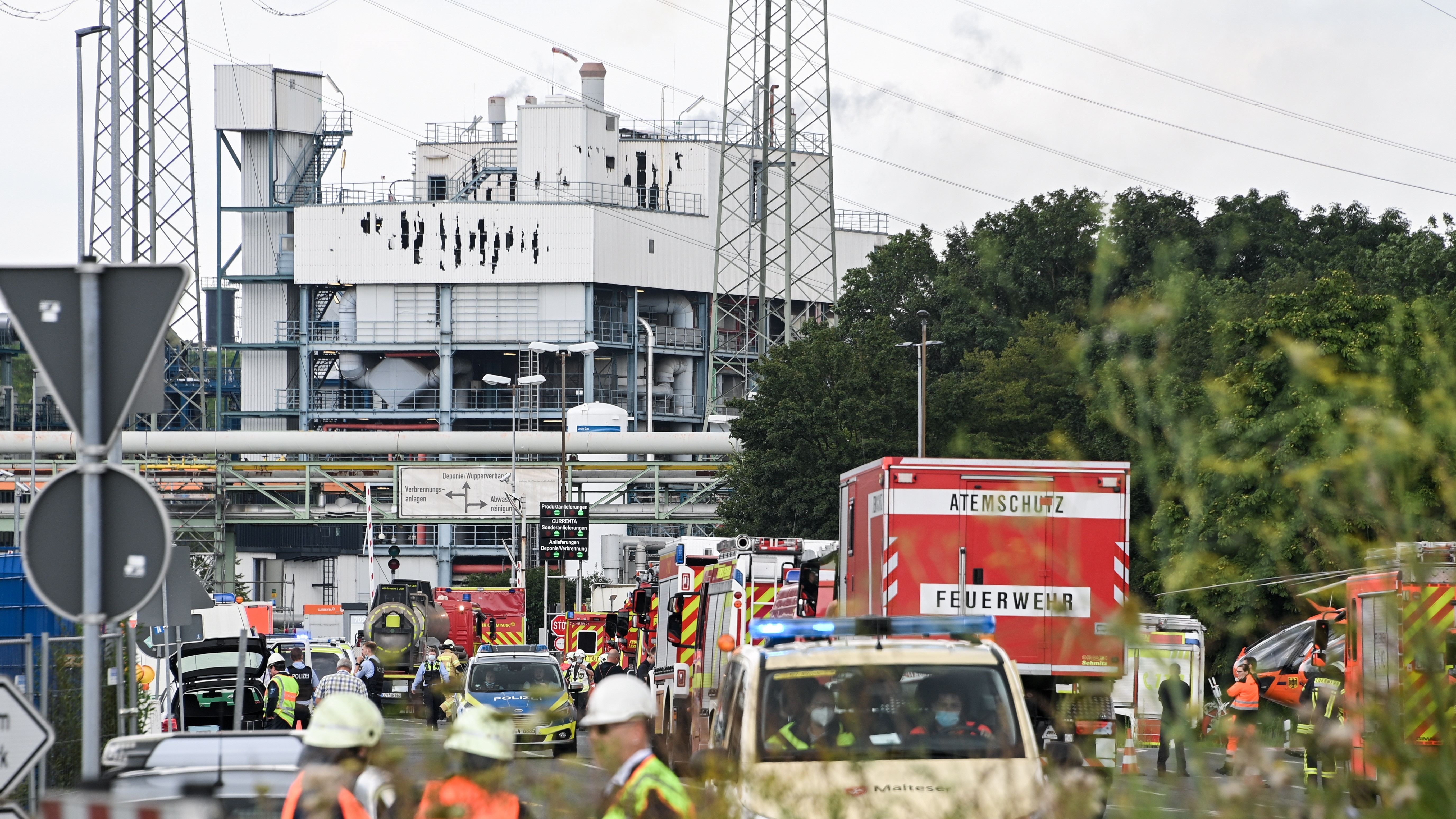 Aumentan a cinco los trabajadores muertos a causa de una explosión en una planta química de Alemania