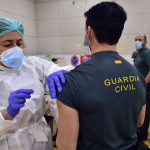 El ritmo de vacunación a policías y guardias civiles en Cataluña fue más bajo que en otros cuerpos