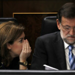 Rajoy junta a Sáenz de Santamaría y otros exministros en una terraza de Madrid