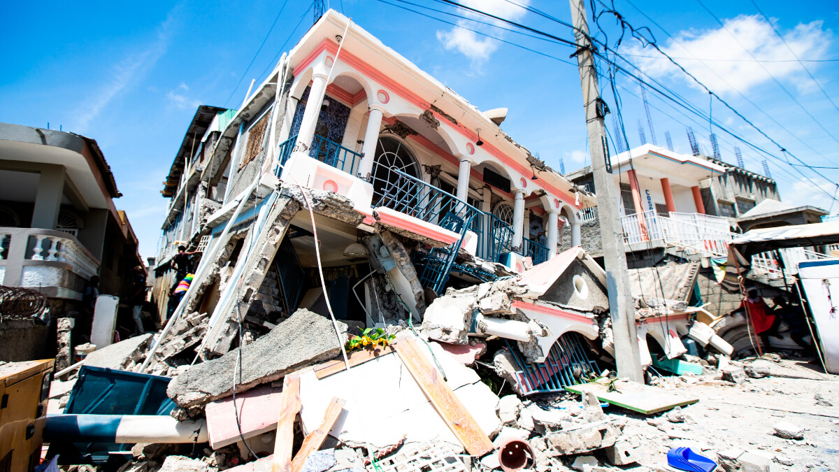 El terremoto de Haití causa la muerte de al menos 304 personas y 1.800 heridos