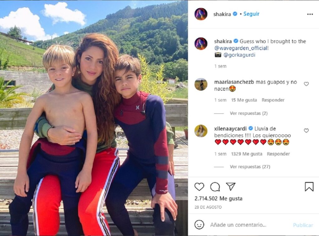 Shakira, con sus hijos Sasha y Milan