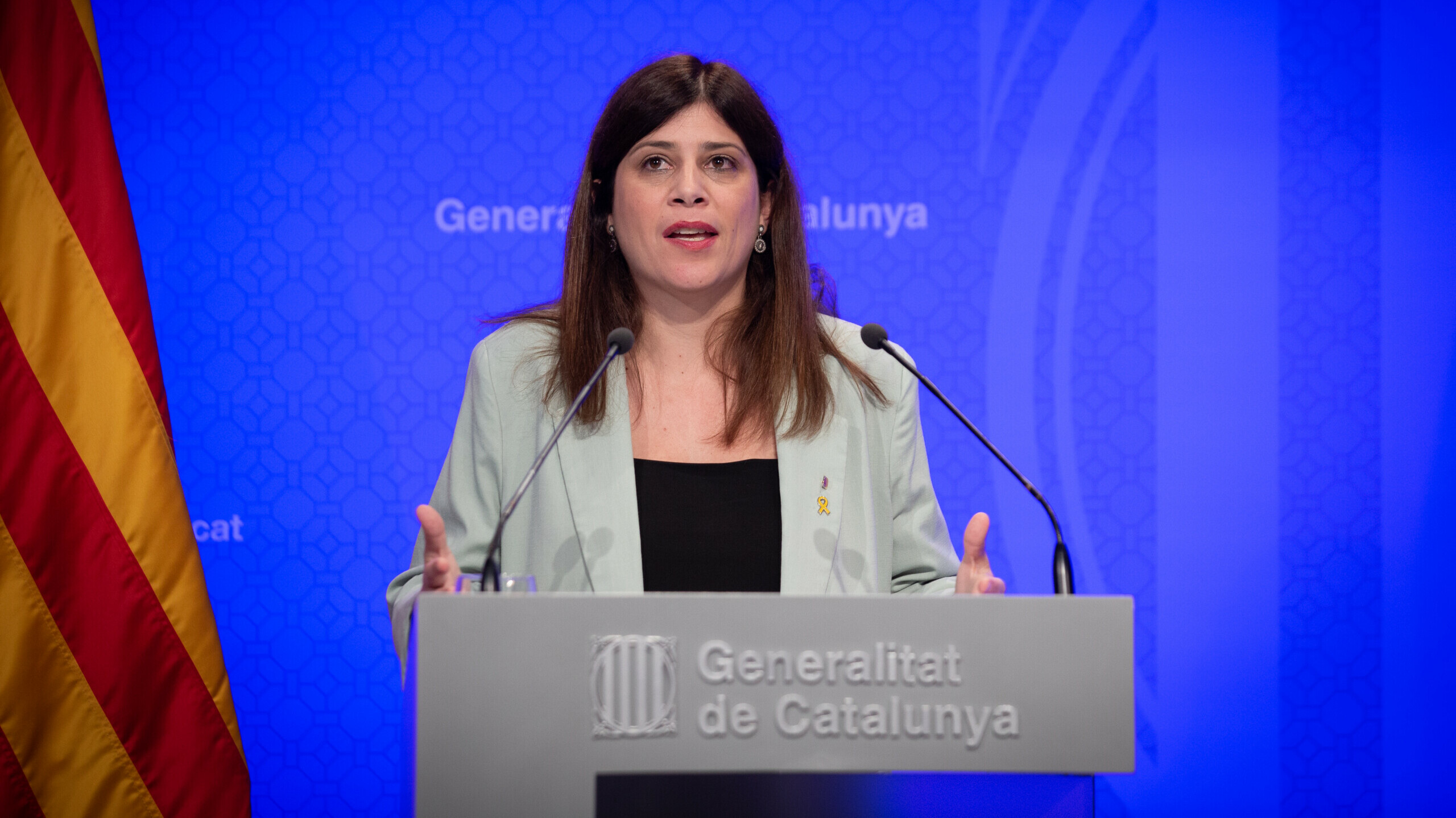 Una consejera de Cataluña llama "fascista" a la entidad que vela por el bilingüismo en la PAU
