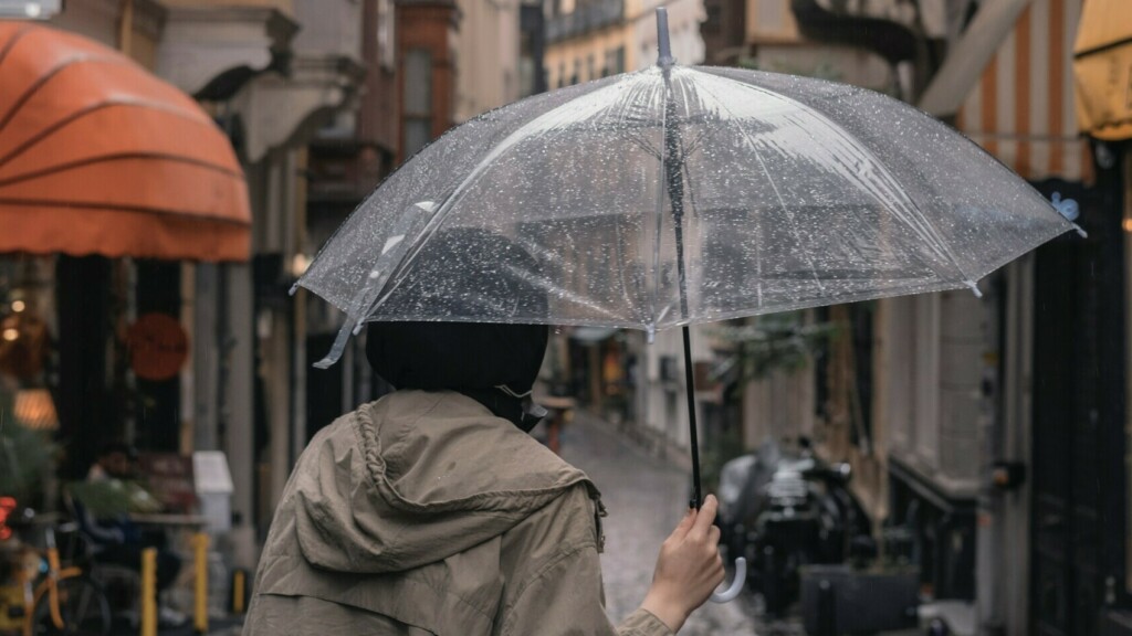 El tiempo hoy Aemet: chubascos y tormentas localmente muy fuertes en el área mediterránea para este martes