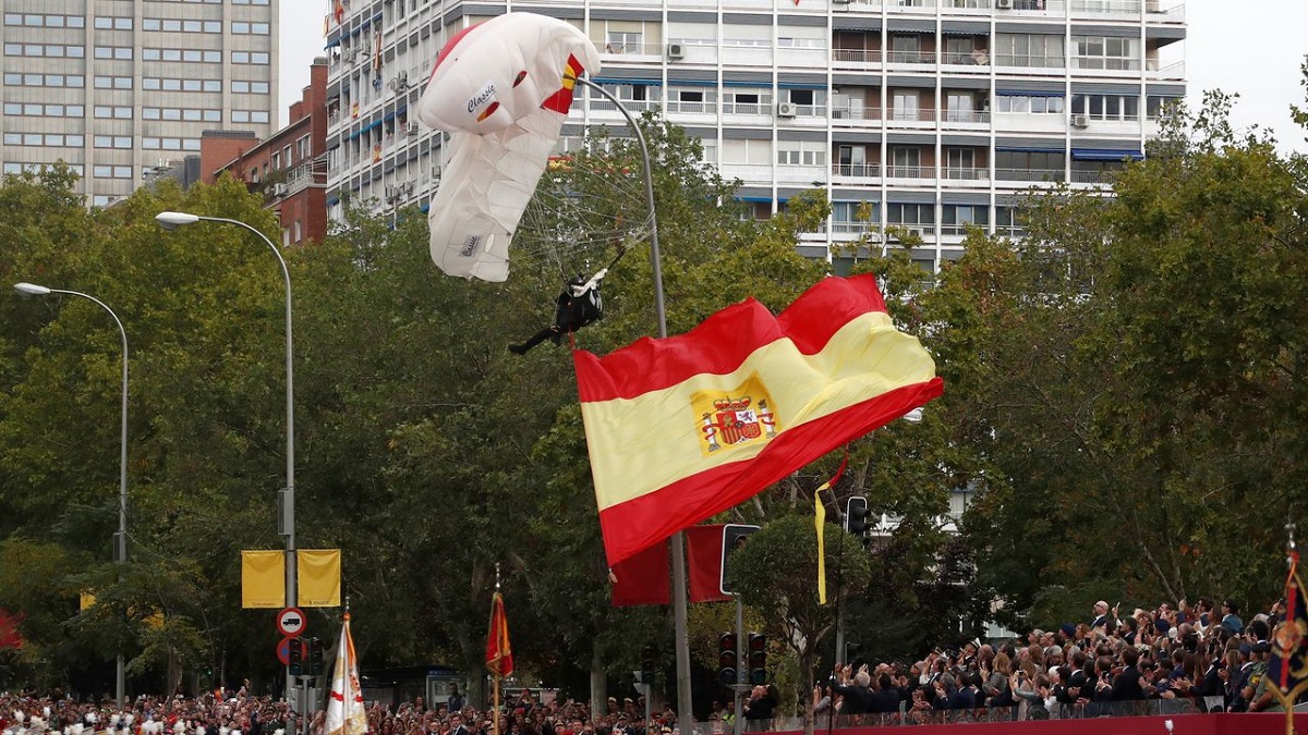Las obras del Bernabéu complican el primer desfile del 12-O tras la pandemia