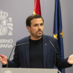 Sánchez premia al ministerio de Garzón con un aumento del presupuesto del 46% en 2022